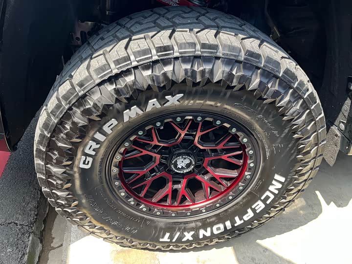 Фото 14 - Tank 300