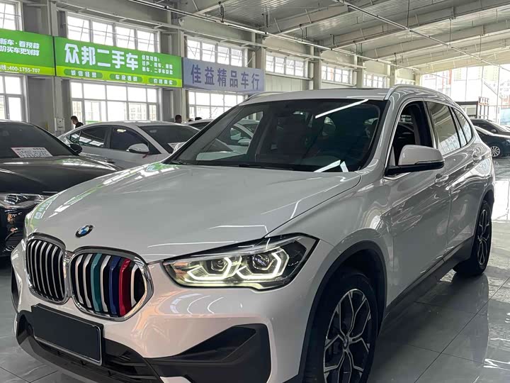 Фото 1 - BMW X1