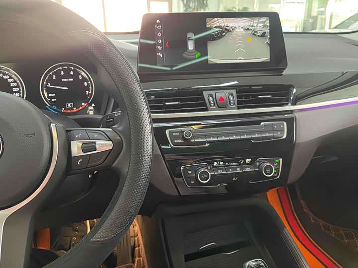 Фото 12 - BMW X1