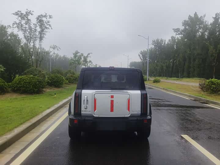 Фото 8 - Chery iCar 03