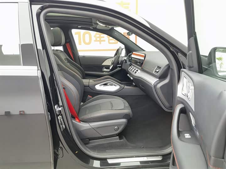 Фото 23 - Mercedes-Benz GLE-Class AMG