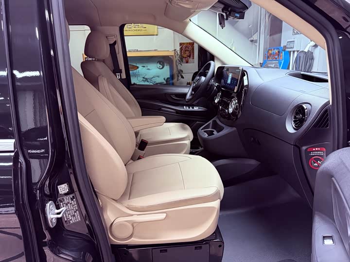 Фото 14 - Mercedes-Benz Vito