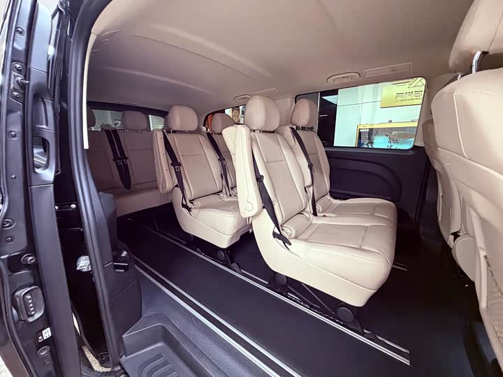 Фото 24 - Mercedes-Benz Vito