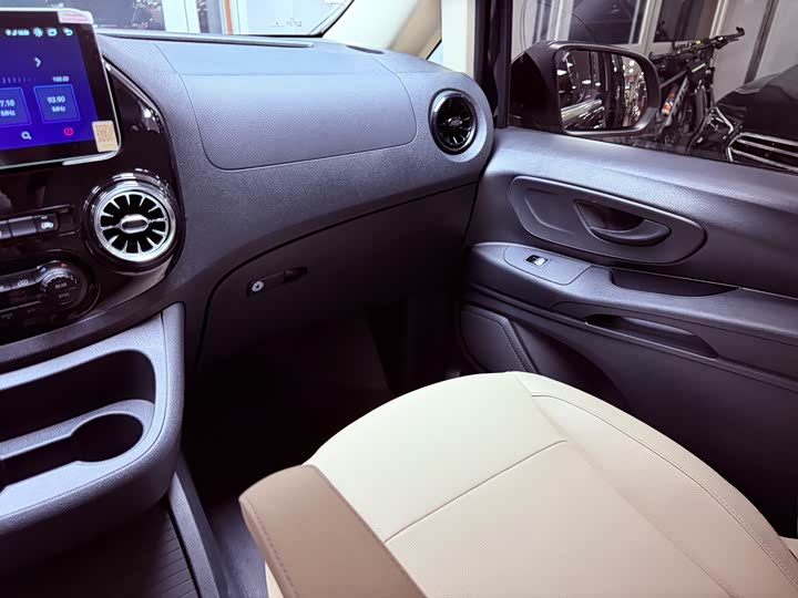 Фото 30 - Mercedes-Benz Vito