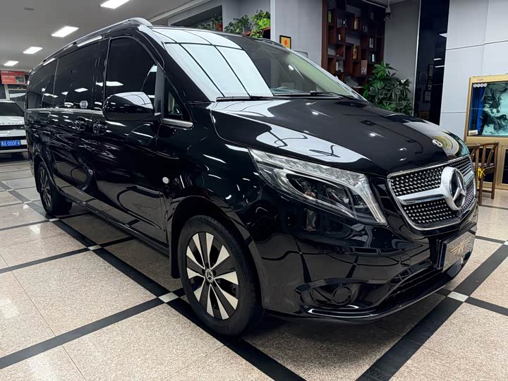 Фото 4 - Mercedes-Benz Vito