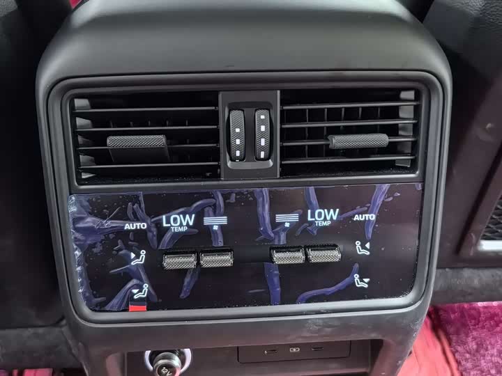 Фото 12 - Porsche Cayenne