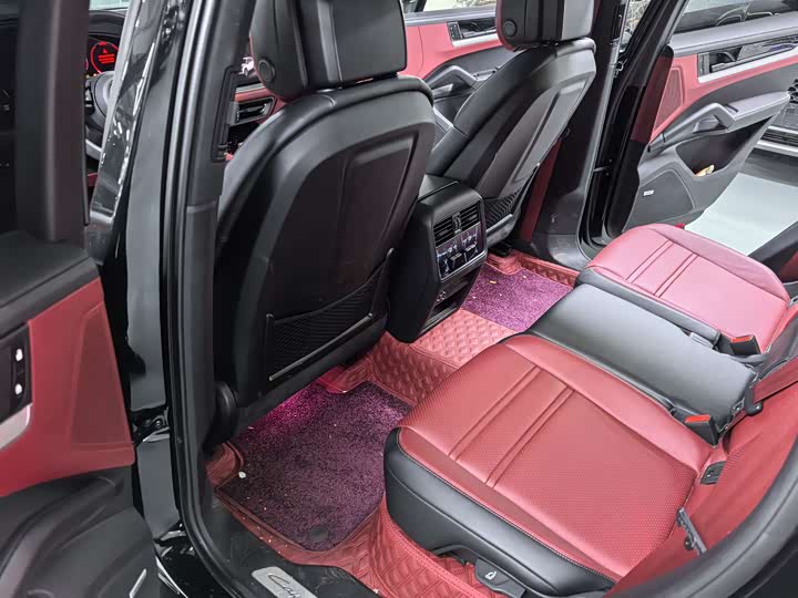 Фото 14 - Porsche Cayenne