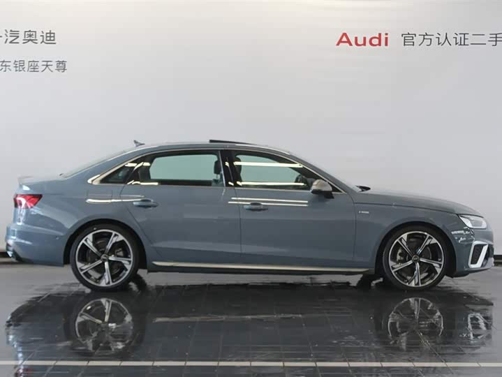 Фото 4 - Audi A4L