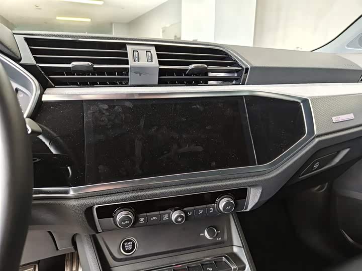 Фото 19 - Audi Q3