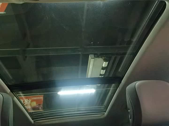 Фото 15 - Volkswagen Tayron