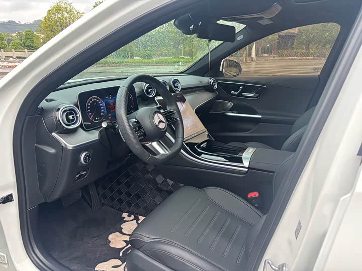 Фото 4 - Mercedes-Benz C-Class