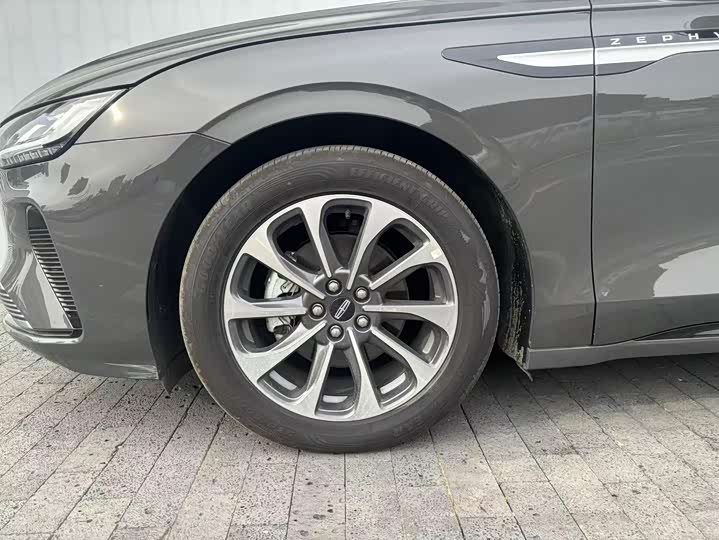 Photo 3 - Lincoln Z (Zephyr)