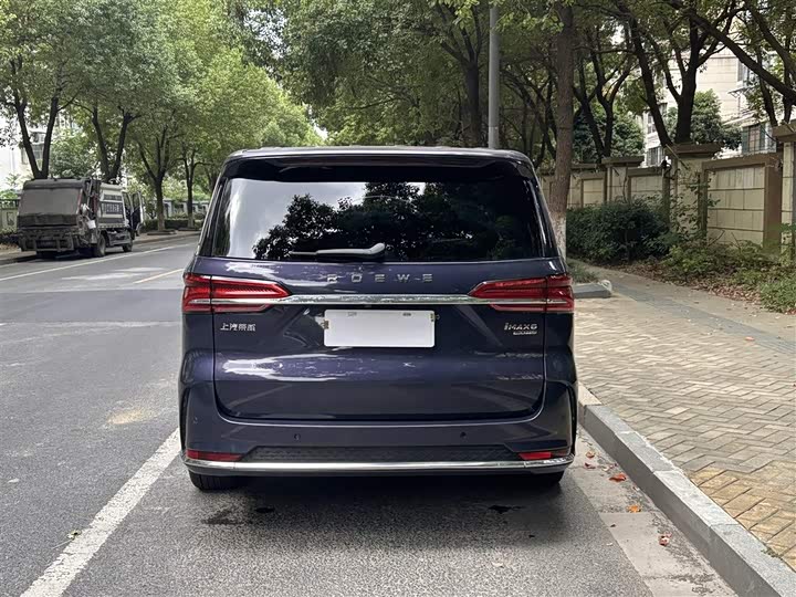 Фото 6 - Roewe iMax 8