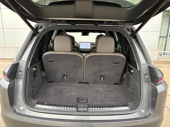 Фото 15 - LiXiang L8