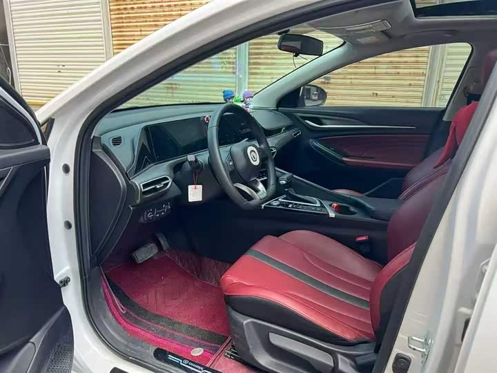 Фото 14 - Changan Eado Plus