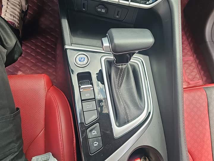 Фото 9 - Changan Eado Plus