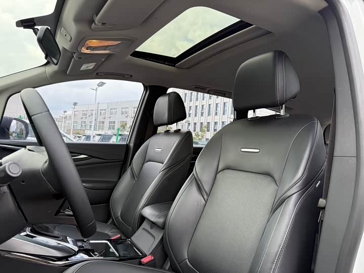 Фото 12 - Maxus G50