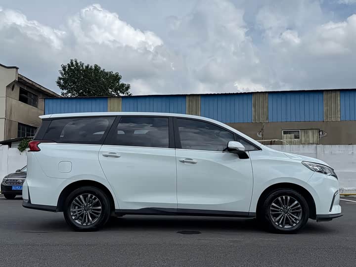 Фото 18 - Maxus G50