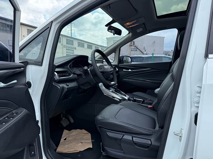 Фото 7 - Maxus G50