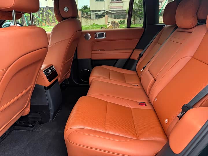 Фото 12 - LiXiang L6