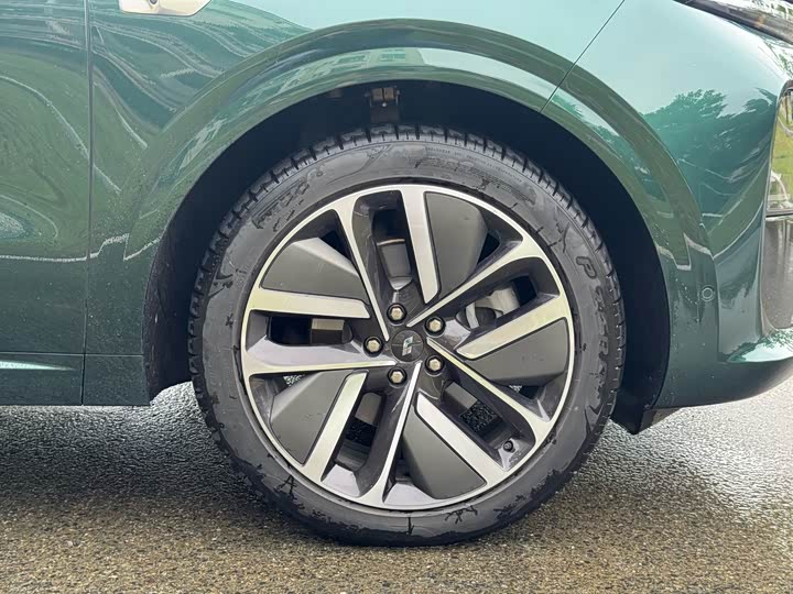 Фото 19 - LiXiang L6