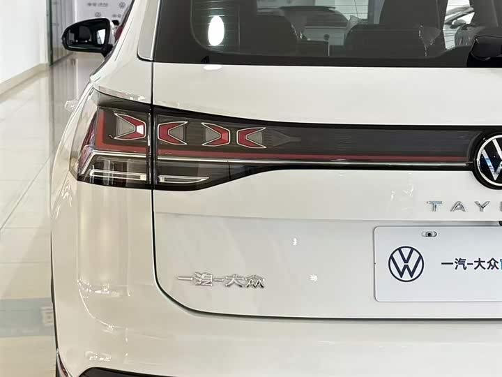 Фото 15 - Volkswagen Tayron