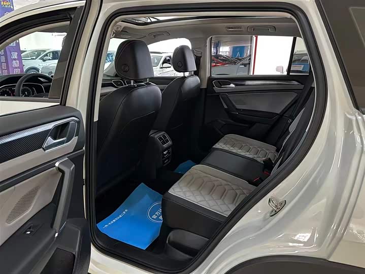 Фото 28 - Volkswagen Tayron