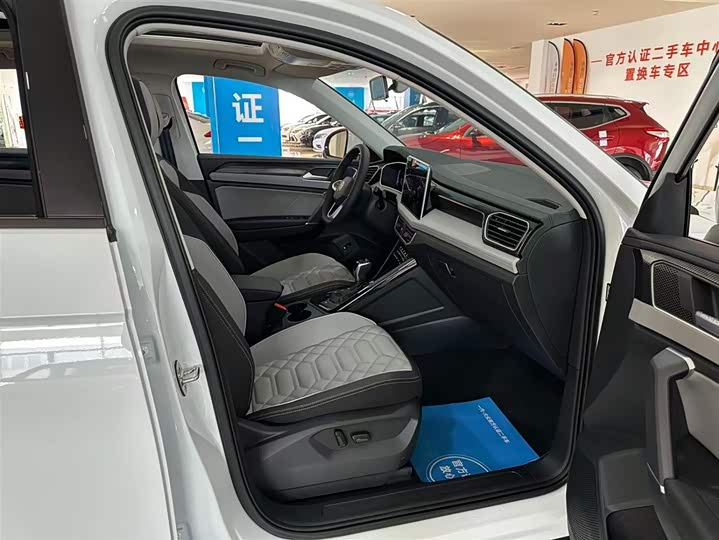 Фото 29 - Volkswagen Tayron