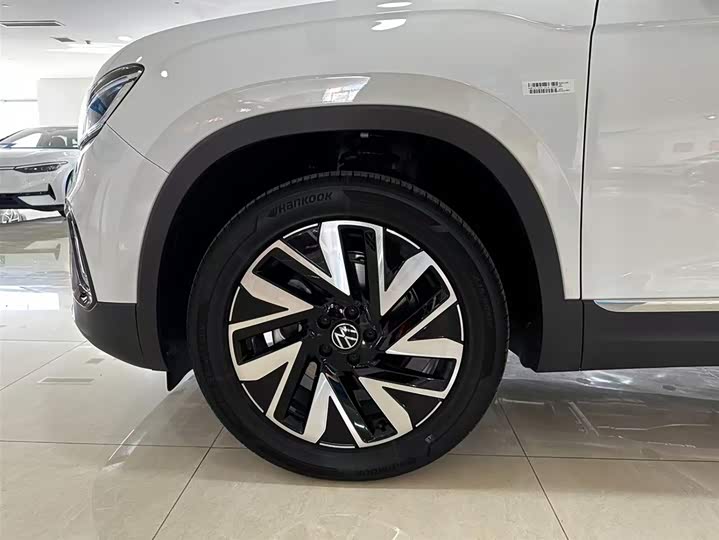 Фото 33 - Volkswagen Tayron