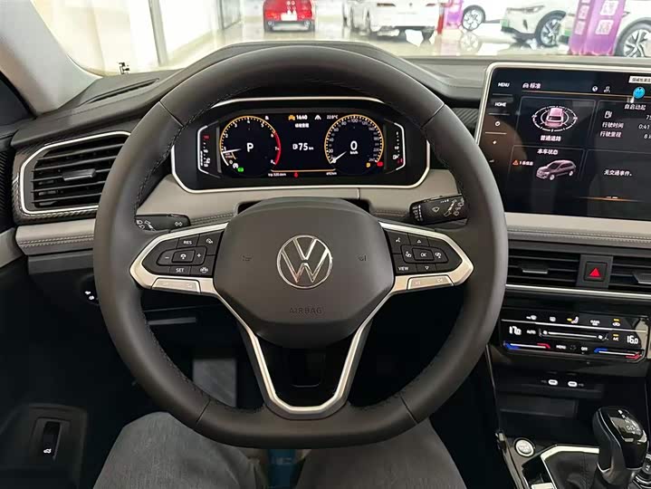 Фото 8 - Volkswagen Tayron