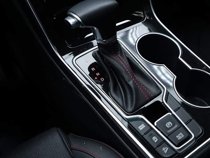 Фото 17 - Kia KX5