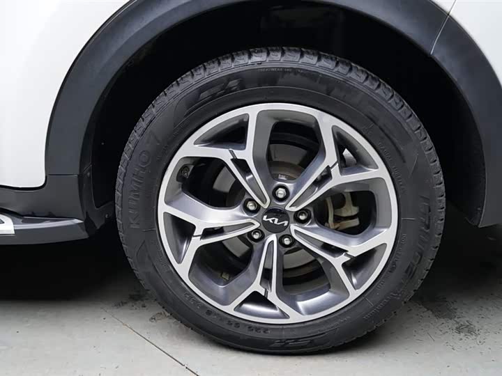 Фото 27 - Kia KX5