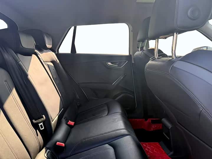 Фото 5 - Audi Q2L