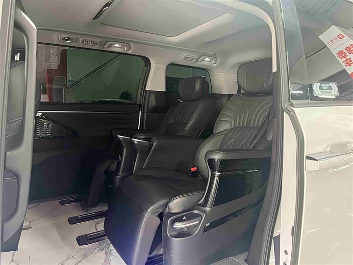 Фото 4 - GAC Trumpchi M8