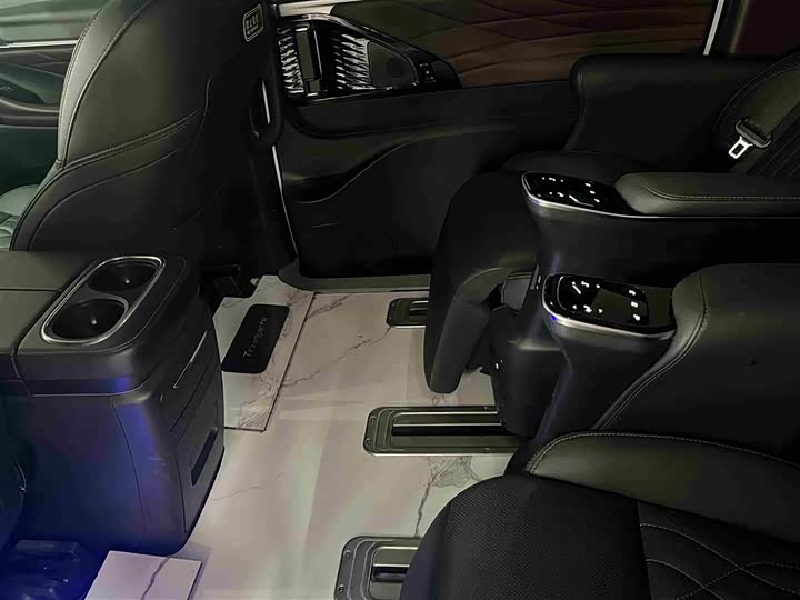 Фото 8 - GAC Trumpchi M8