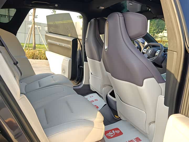 Фото 7 - Avatr 12