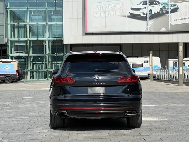 Фото 6 - Volkswagen Touareg