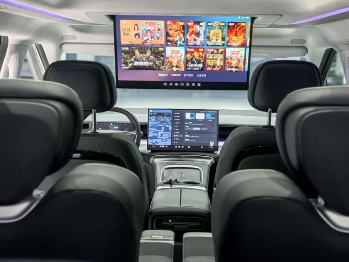 Фото 12 - XPeng X9