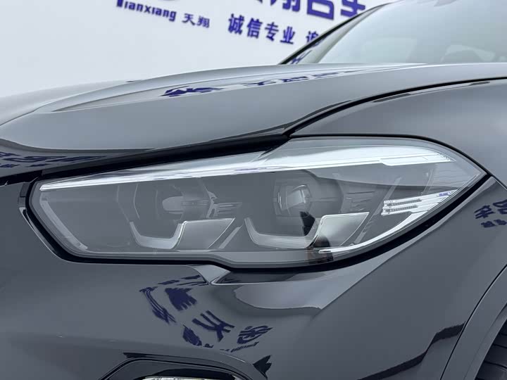 Фото 13 - BMW X5