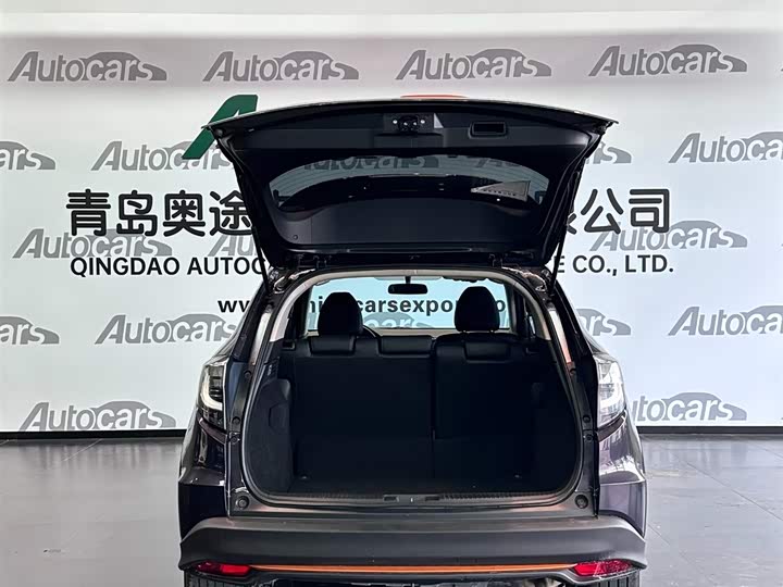 Фото 7 - Honda Vezel