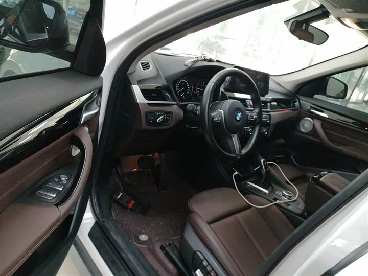 Фото 16 - BMW X1