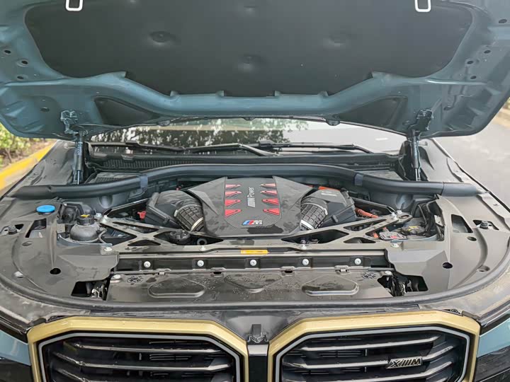 Фото 14 - BMW XM