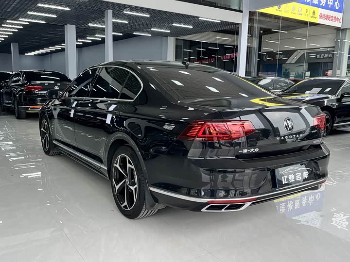 Фото 4 - Volkswagen Magotan