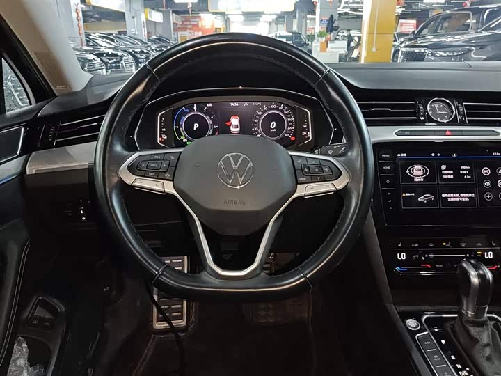 Фото 11 - Volkswagen Magotan GTE Hybrid