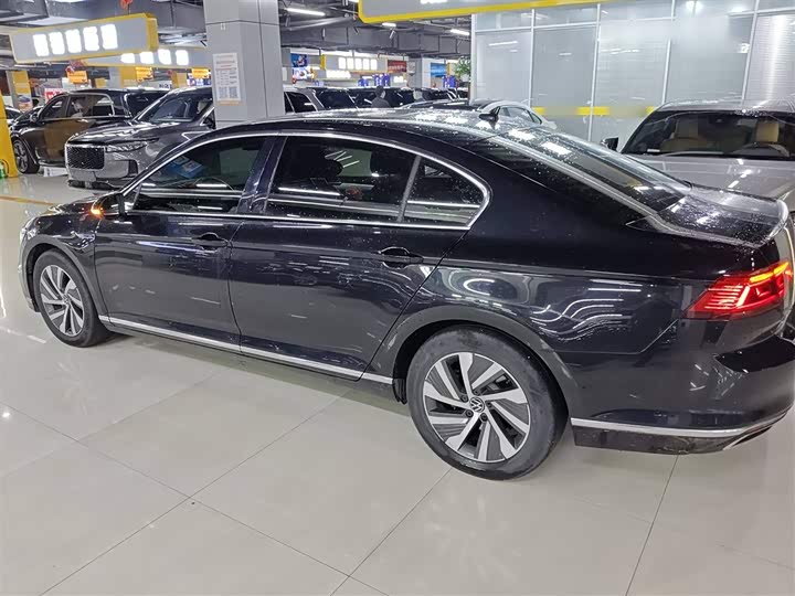 Фото 5 - Volkswagen Magotan GTE Hybrid