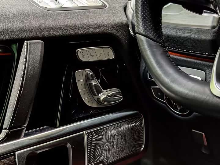 Фото 15 - Mercedes-Benz G-Class