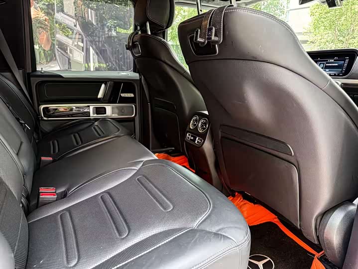 Фото 8 - Mercedes-Benz G-Class