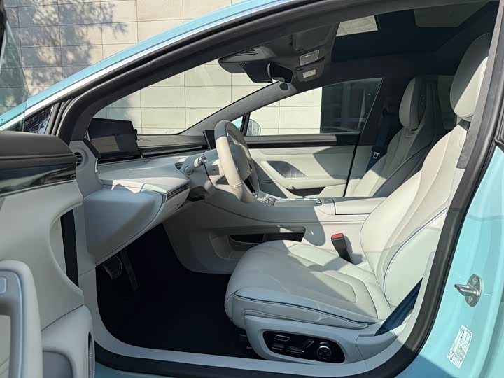 Фото 10 - Luxeed S7