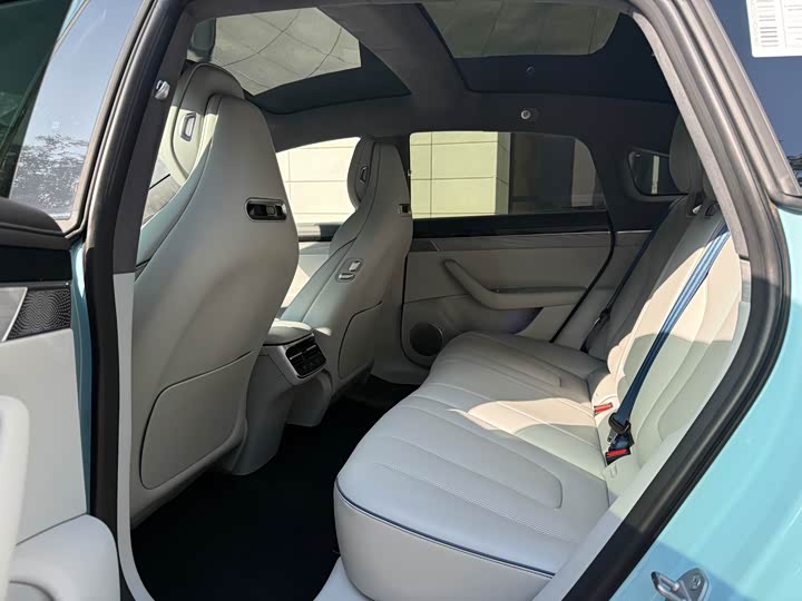 Фото 11 - Luxeed S7