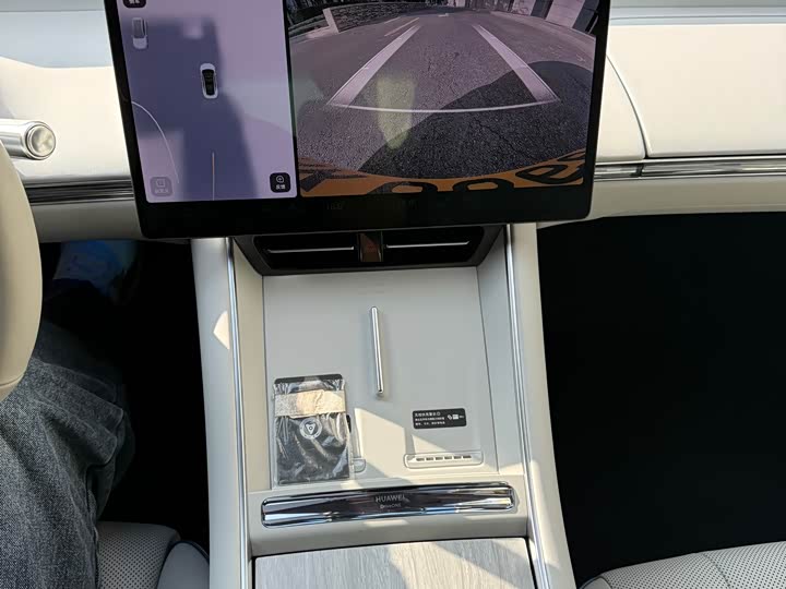 Фото 15 - Luxeed S7